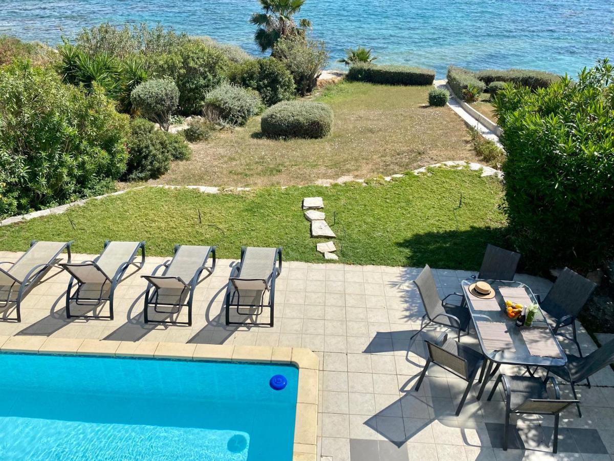 Amazing Front Line Villa In Coral Bay Pegeia Exteriér fotografie