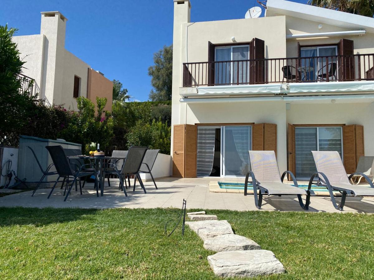 Amazing Front Line Villa In Coral Bay Pegeia Exteriér fotografie